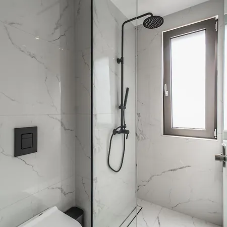 Margiani & Lägenhet *