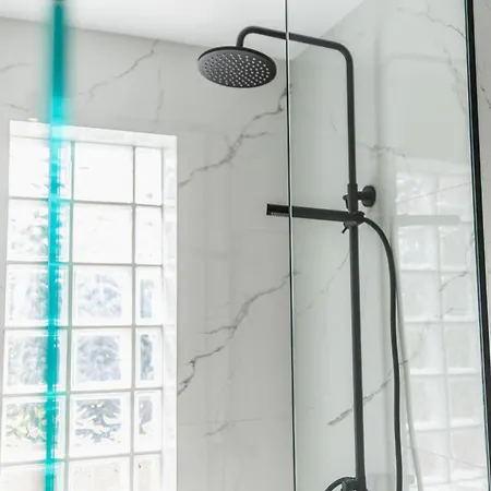 Margiani & Lägenhet *