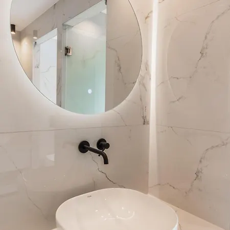 Margiani & 公寓 干尼亞